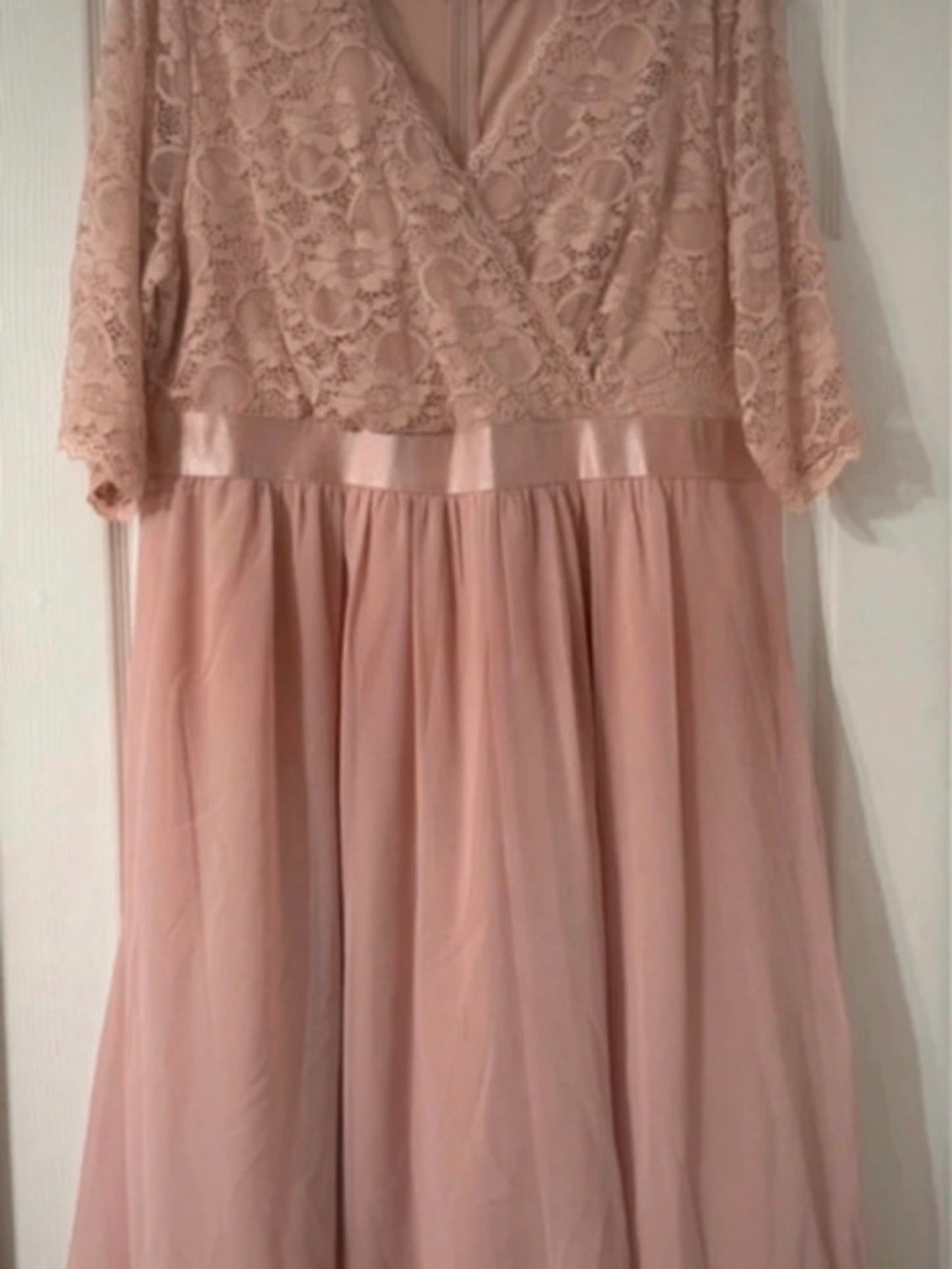 Lace & Chiffon Midi Dress in Blush Pink